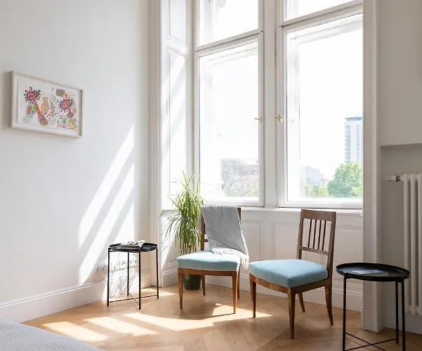 Stunning In Center Appartement