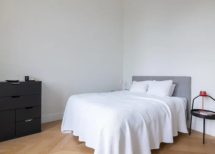 Stunning In Center Appartement *